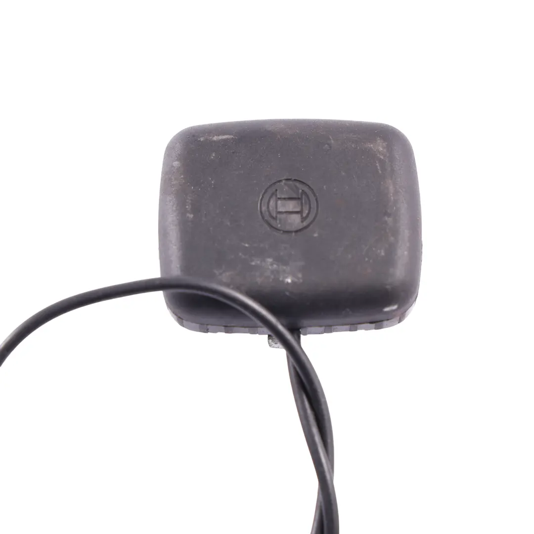 Nawigacja GPS Antena do Audi R8 42 o numerze 420919889 Audi R8 42 Nawigacja GPS Antena - SKU 420919889 - Numer Części 420919889