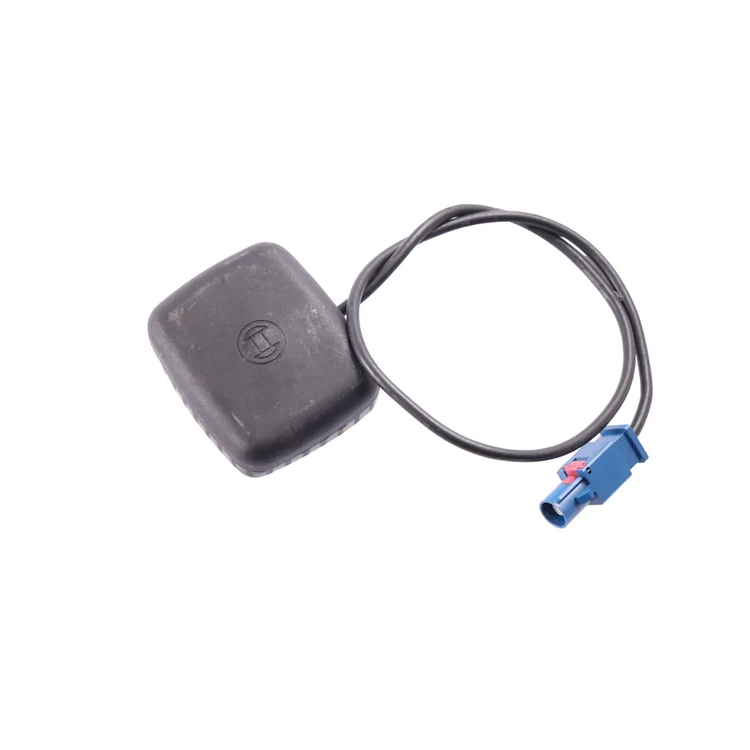 Navigation GPS Aerial Antenna to Audi R8 42 with Part number 420919889 Audi R8 42 Navigation GPS Aerial Antenna - SKU 420919889 - Part number 420919889