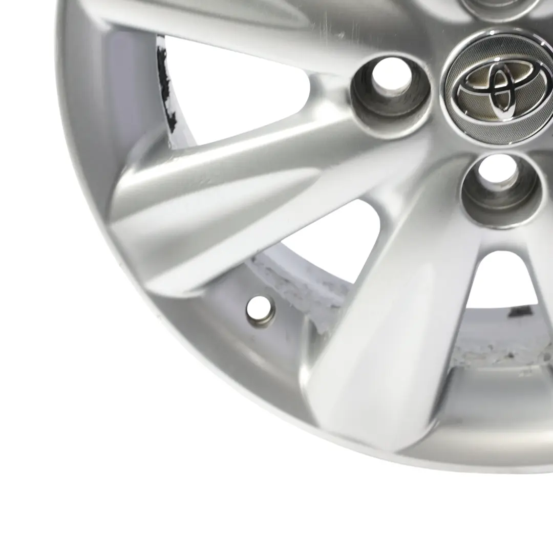 Toyota Yaris Mk2 Llanta Aleación Plateada 15" 5.5J ET:45 - SKU 42611-0D240-SL1 - Número de pieza 42611-0D240