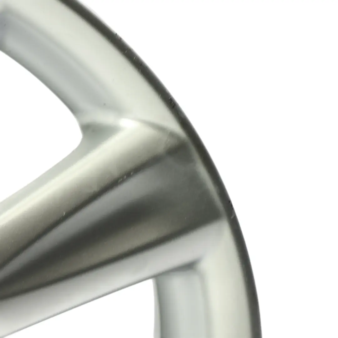 Mk2 Felga Aluminiowa Srebrna 15" 5.5J ET:45 do Toyota Yaris o numerze 42611-0D240 Toyota Yaris Mk2 Felga Aluminiowa Srebrna 15" 5.5J ET:45 - SKU 42611-0D240-SL1 - Numer Części 42611-0D240