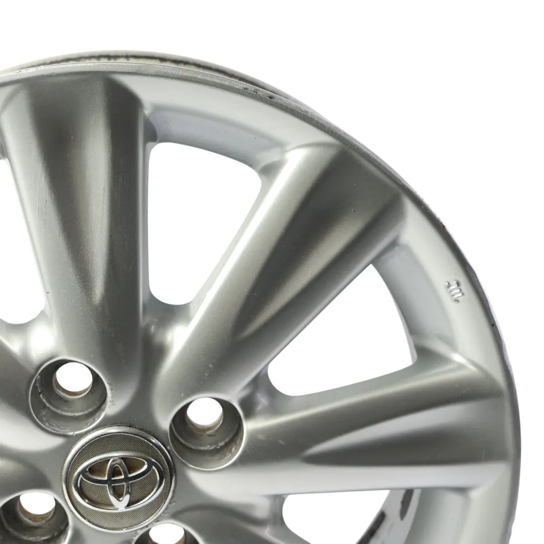 Toyota Yaris Mk2 Alloy Wheel Rim Silver 15" 5,5J ET:45 - SKU 42611-0D240-SL2 - Part number 42611-0D240