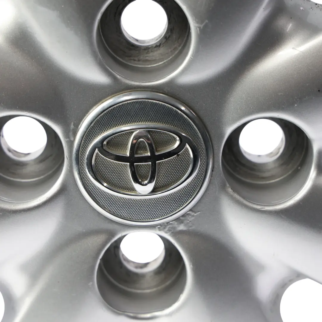 Mk2 Alloy Wheel Rim Silver 15" 5,5J ET:45 to Toyota Yaris with Part number 42611-0D240 Toyota Yaris Mk2 Alloy Wheel Rim Silver 15" 5,5J ET:45 - SKU 42611-0D240-SL3 - Part number 42611-0D240