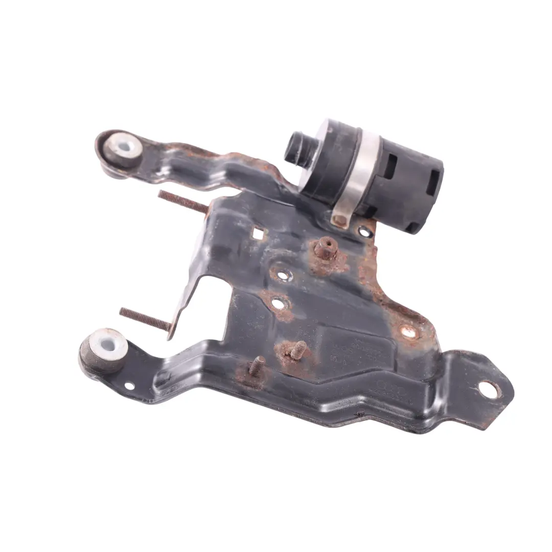 Audi A8 D3 Uchwyt Mocowanie Webasto Ogrzewania Postojowego - SKU 4E0265335C - Numer Części 4E0265335C