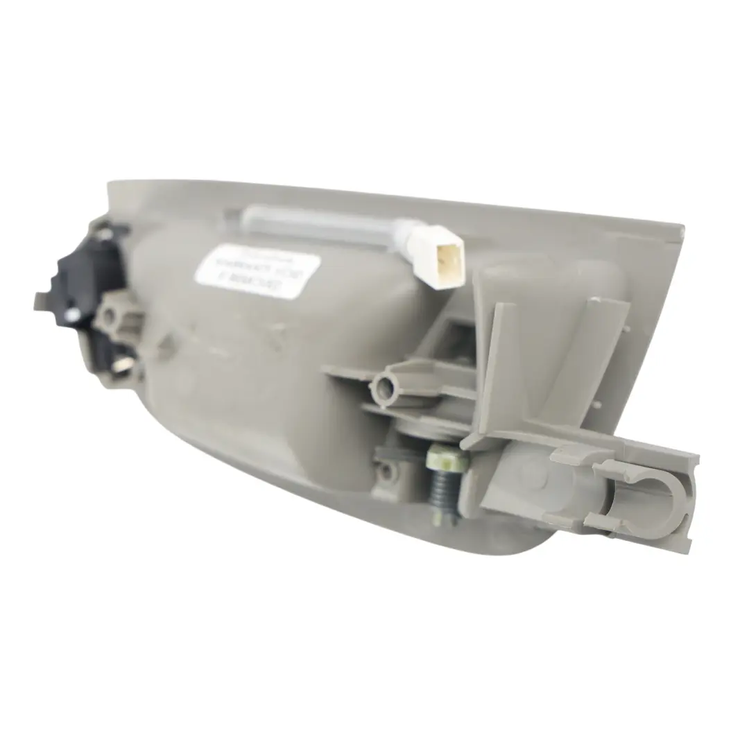 Innen Türgriff Abdeckung Blende Hinten Links für Audi A8 S8 D3 mit Teilenummer 4E0839019 Audi A8 S8 D3 Innen Türgriff Abdeckung Blende Hinten Links - SKU 4E0839019-1 - Teilenummer 4E0839019