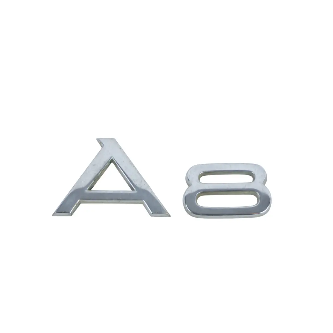 Napis Emblemat Klapy Bagażnika Tył A8 do Audi A8 D3 o numerze 4E0853741 Audi A8 D3 Napis Emblemat Klapy Bagażnika Tył A8 - SKU 4E0853741 - Numer Części 4E0853741