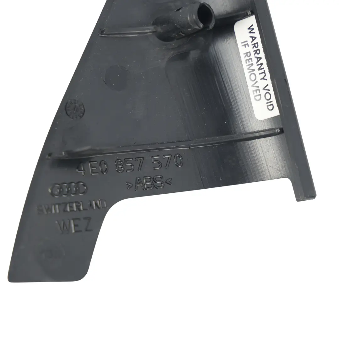 Audi A8 D3 Embellecedor Cubierta Panel Triangulo Derecha - SKU 4E0857570 - Número de pieza 4E0857570