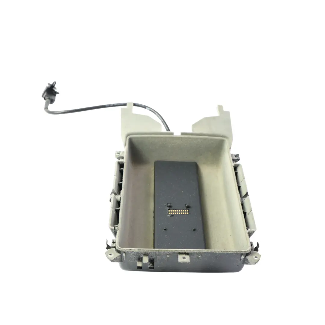 Audi A8 S8 D3 Panel Konsoli Środkowej Schowek Listwa - SKU 4E0863075D - Numer Części 4E0863075D