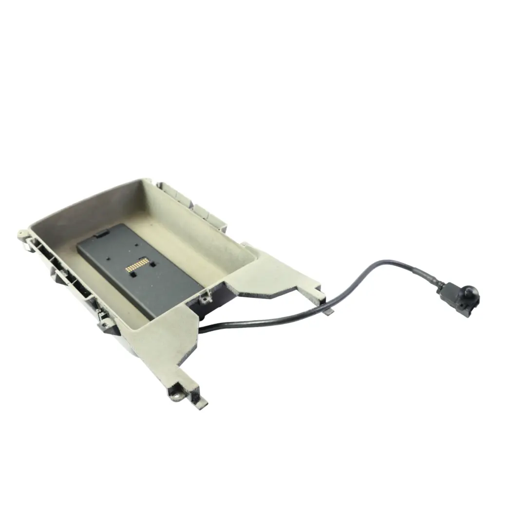 Console Centrale Bac Rangement Panneau Garniture pour Audi A8 S8 D3 à propos du numéro de pièce 4E0863075D Audi A8 S8 D3 Console Centrale Bac Rangement Panneau Garniture - SKU 4E0863075D - Numéro de pièce 4E0863075D