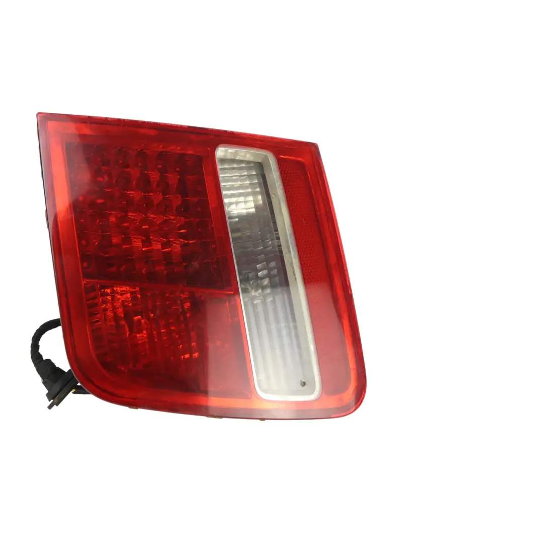 Audi A8 S8 D3 4E Feu Arrière Hayon Droit - SKU 4E0945094G - Numéro de pièce 4E0945094G