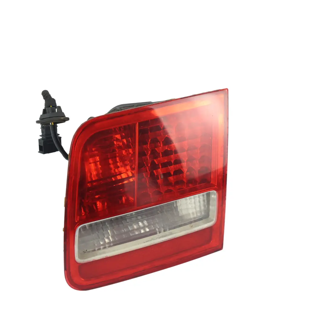 Piloto Trasero Portón Derecho para Audi A8 S8 D3 4E con número de pieza 4E0945094G Audi A8 S8 D3 4E Piloto Trasero Portón Derecho - SKU 4E0945094G - Número de pieza 4E0945094G