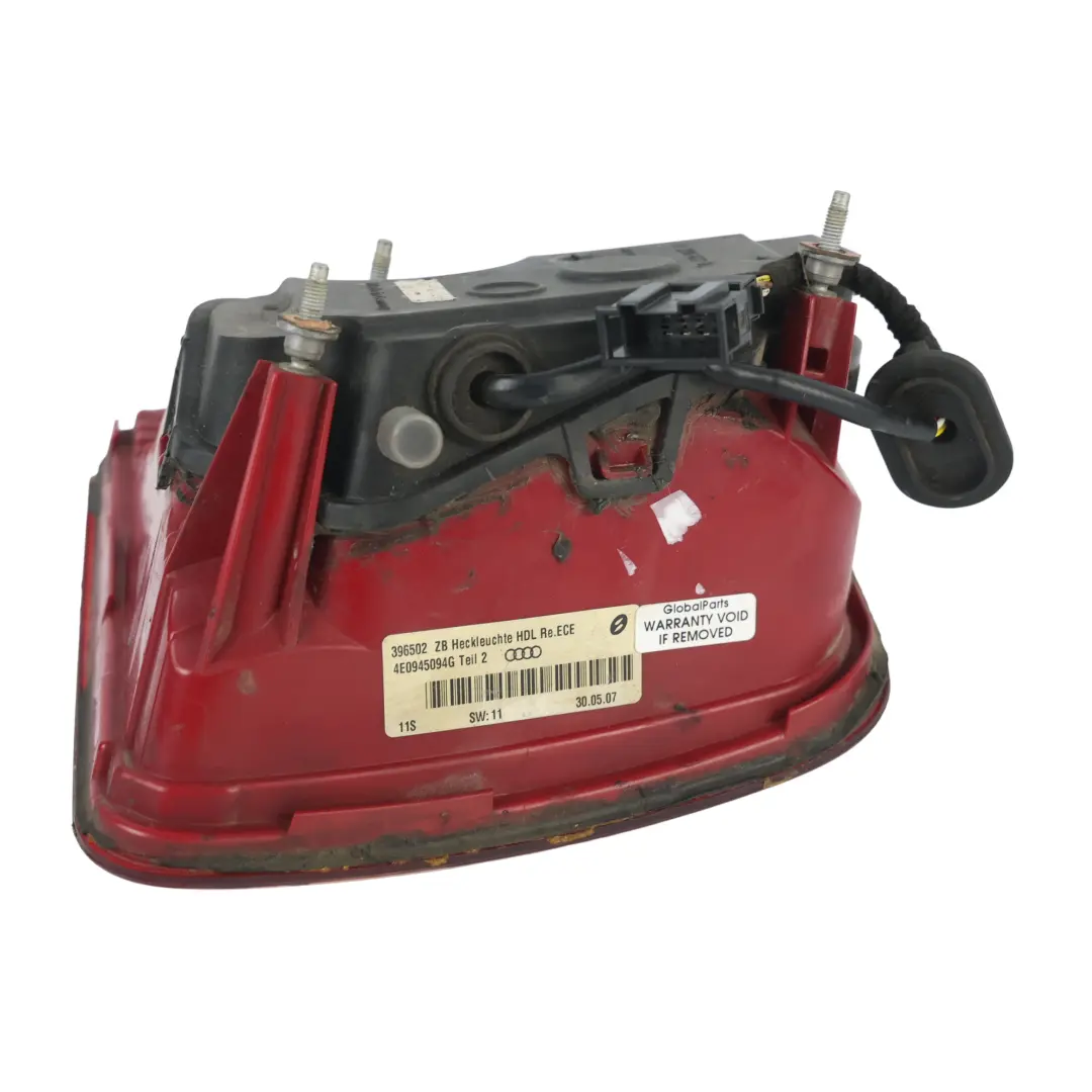 Heckklappe Rückleuchte Hinten Rechts für Audi A8 S8 D3 4E mit Teilenummer 4E0945094G Audi A8 S8 D3 4E Heckklappe Rückleuchte Hinten Rechts - SKU 4E0945094G - Teilenummer 4E0945094G