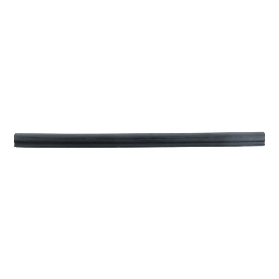 Uszczelka Gumowa Szyby Drzwi Lewa Prawa do Audi A8 D3 o numerze 4E0831617 Audi A8 D3 Uszczelka Gumowa Szyby Drzwi Lewa Prawa - SKU 4E0831617-1 - Numer Części 4E0831617