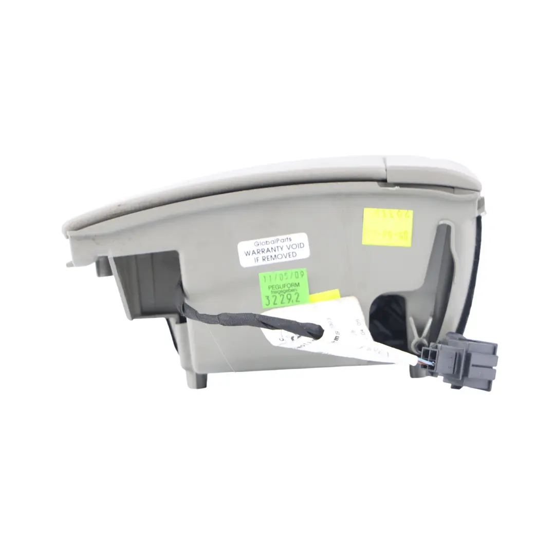 Audi A8 D3 Boîte Rangement Porte Éclairée Arrière Gauche - SKU 4E0971686 - Numéro de pièce 4E0971686