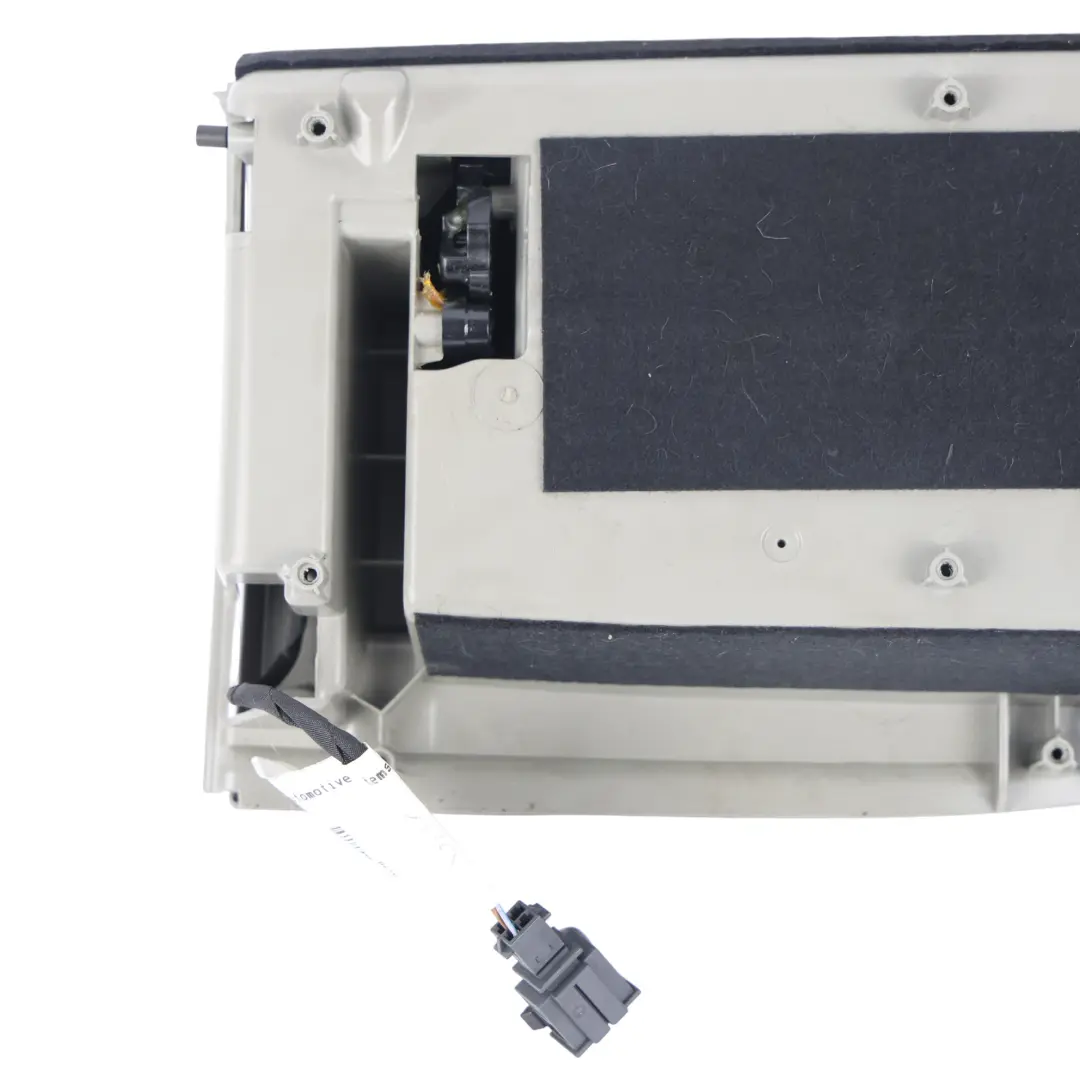Audi A8 D3 Compartimento Portaobjetos Iluminado Puerta Trasera Izquierda 4E09716 - SKU 4E0971686 - Número de pieza 4E0971686