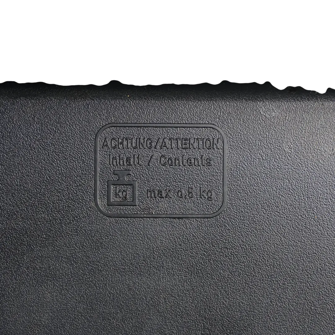 Podłokietnik Tylny Pokrowiec Tkanina Schowek Czarny do Audi A6 C6 o numerze 4F0885081J Audi A6 C6 Podłokietnik Tylny Pokrowiec Tkanina Schowek Czarny - SKU 4F0885081J - Numer Części 4F0885081J