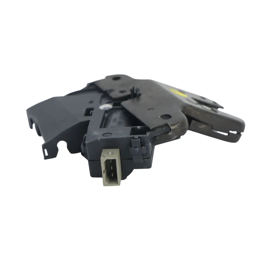 Boot Trunk Lid Lock Latch Mechanism to Volkswagen VW Passat B6 Tailgate with Part number 4F5827505C Volkswagen VW Passat B6 Tailgate Boot Trunk Lid Lock Latch Mechanism - SKU 4F5827505C - Part number 4F5827505C