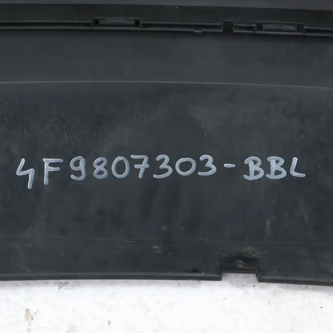 Zderzak Tylny PDC Brilliant Black Czarny Metalik - Y9B do Audi A6 C6 Avant o numerze 4F9807303 Audi A6 C6 Avant Zderzak Tylny PDC Brilliant Black Czarny Metalik - Y9B - SKU 4F9807303-BBL - Numer Części 4F9807303