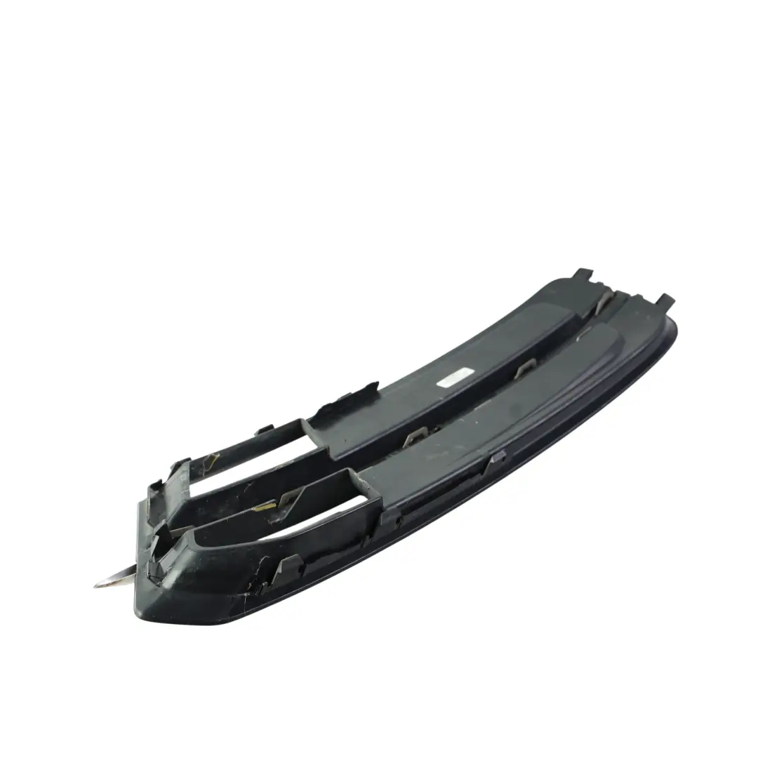 Kratka Zderzaka Przedniego Dolna Prawa do Audi A6 C7 o numerze 4G0807682AL Audi A6 C7 Kratka Zderzaka Przedniego Dolna Prawa - SKU 4G0807682AL - Numer Części 4G0807682AL