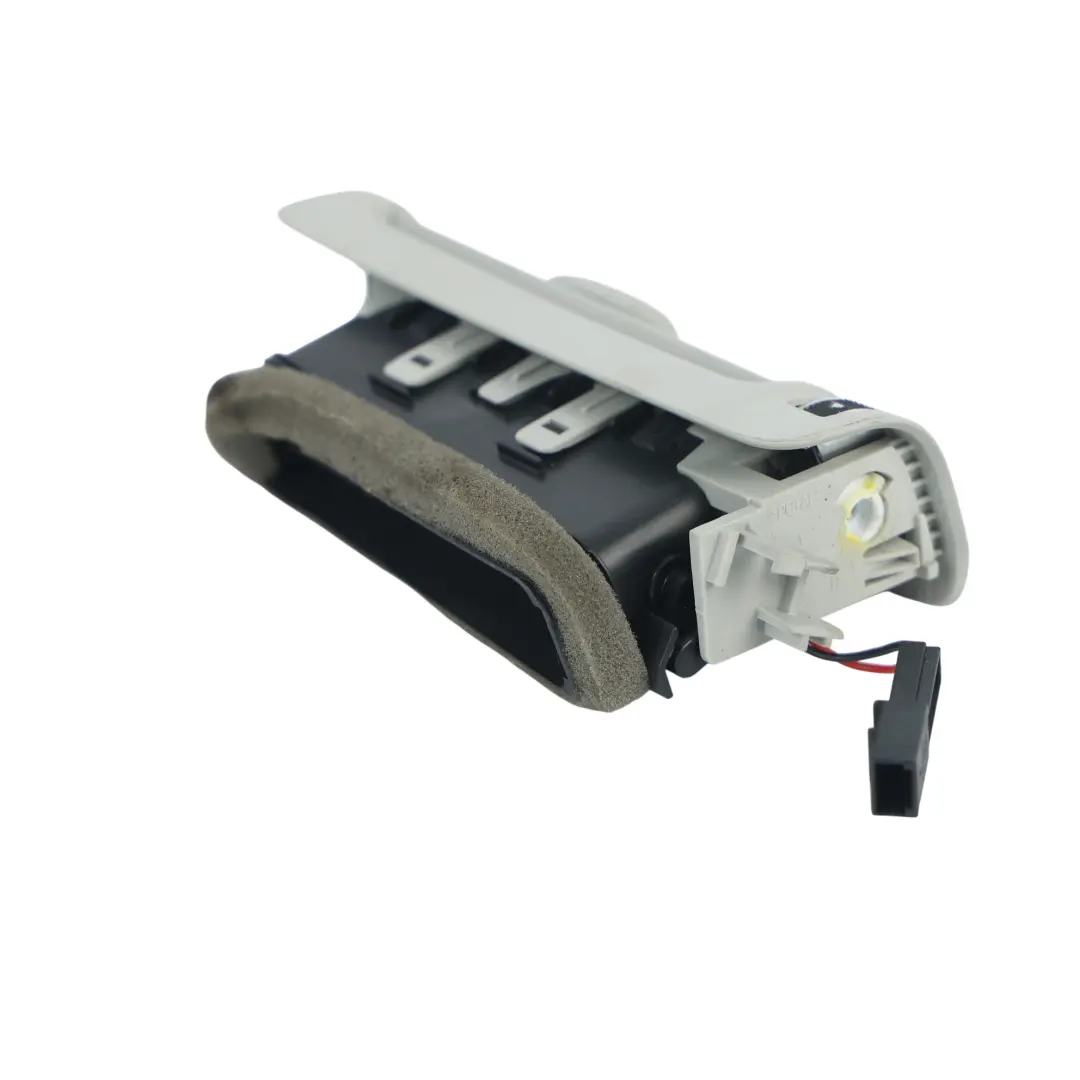 Kratka Nawiewu Słupek B Górna Prawa Szara do Audi A7 4G A6 C7 o numerze 4G0819210E Audi A7 4G A6 C7 Kratka Nawiewu Słupek B Górna Prawa Szara - SKU 4G0819210E-1 - Numer Części 4G0819210E
