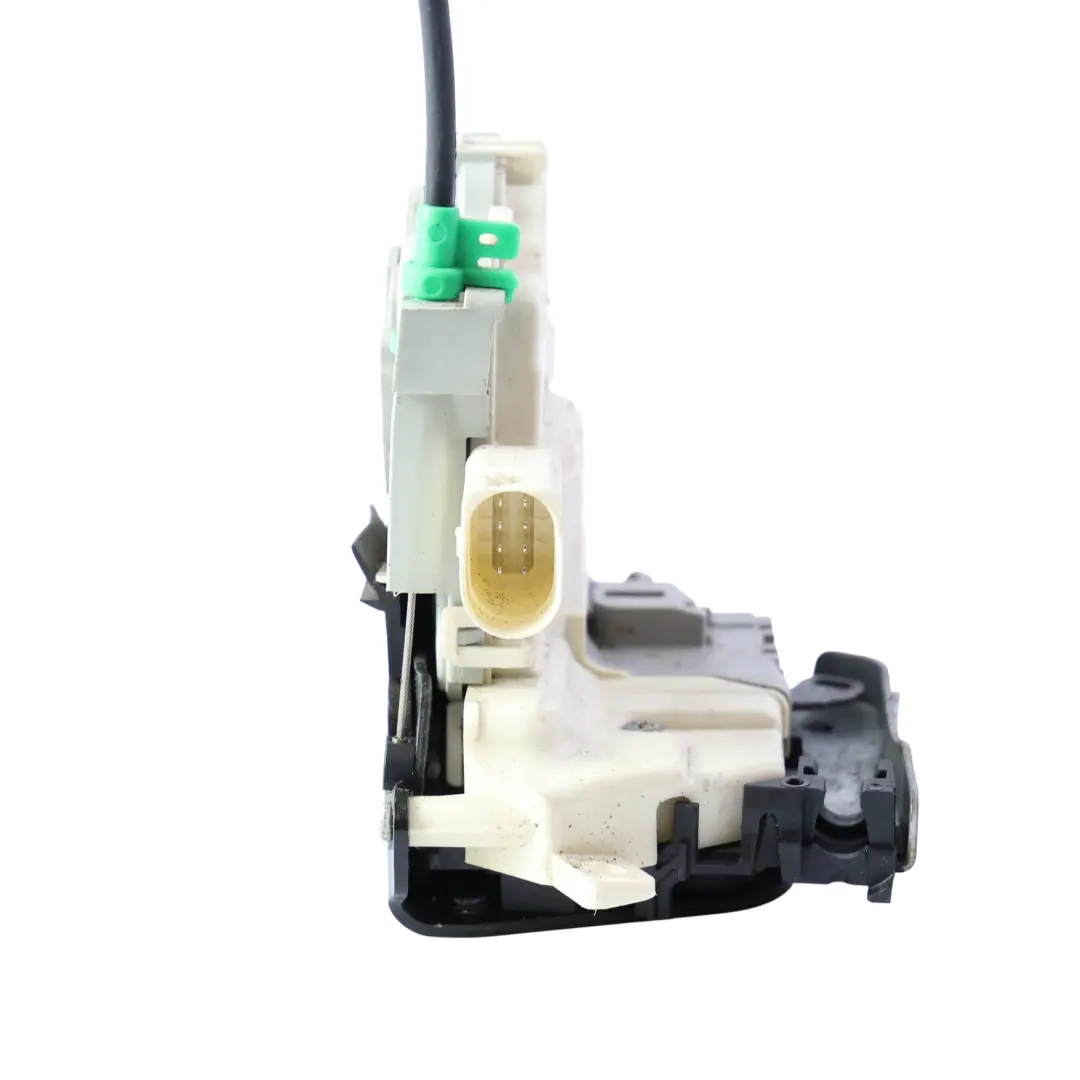 Silnik Zamka Centralnego Drzwi Tylnych Lewy do Audi A4 B9 o numerze 4G0839015F Audi A4 B9 Silnik Zamka Centralnego Drzwi Tylnych Lewy - SKU 4G0839015F-3 - Numer Części 4G0839015F