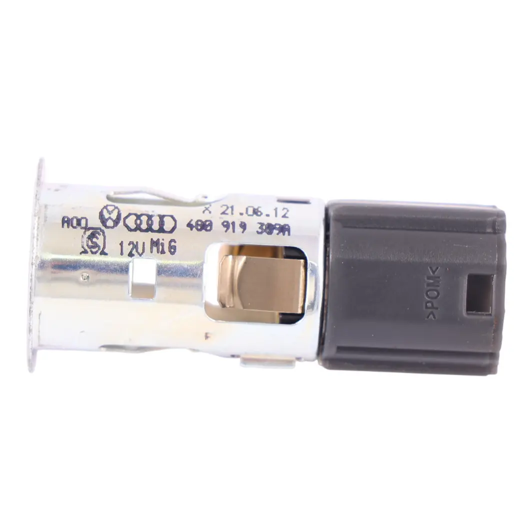 Prise Allume-Cigare 12V Panneau pour Audi Q3 8U à propos du numéro de pièce 4G0919309A Audi Q3 8U Prise Allume-Cigare 12V Panneau - SKU 4G0919309A-3 - Numéro de pièce 4G0919309A