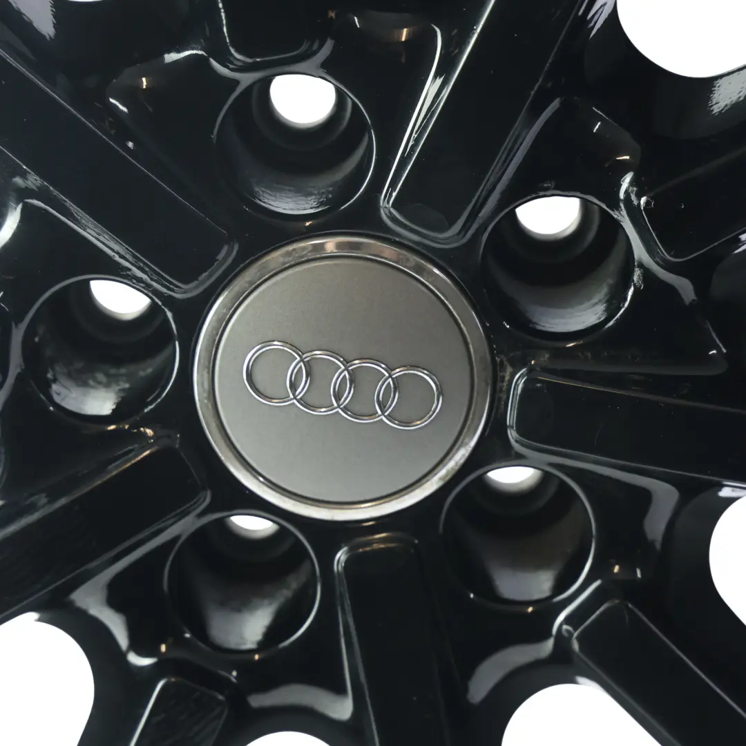 Felga Aluminiowa Czarna 19" 8.5J ET43 S-Line do Audi A6 C7 Allroad o numerze 4G9601025J Audi A6 C7 Allroad Felga Aluminiowa Czarna 19" 8.5J ET43 S-Line - SKU 4G9601025J-2 - Numer Części 4G9601025J