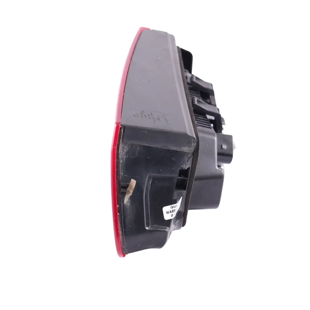 Luce Posteriore Interna Portellone LED Sinistra per Audi A6 C7 con numero di parte 4G9945093F Audi A6 C7 Luce Posteriore Interna Portellone LED Sinistra - SKU 4G9945093F - Numero di parte 4G9945093F
