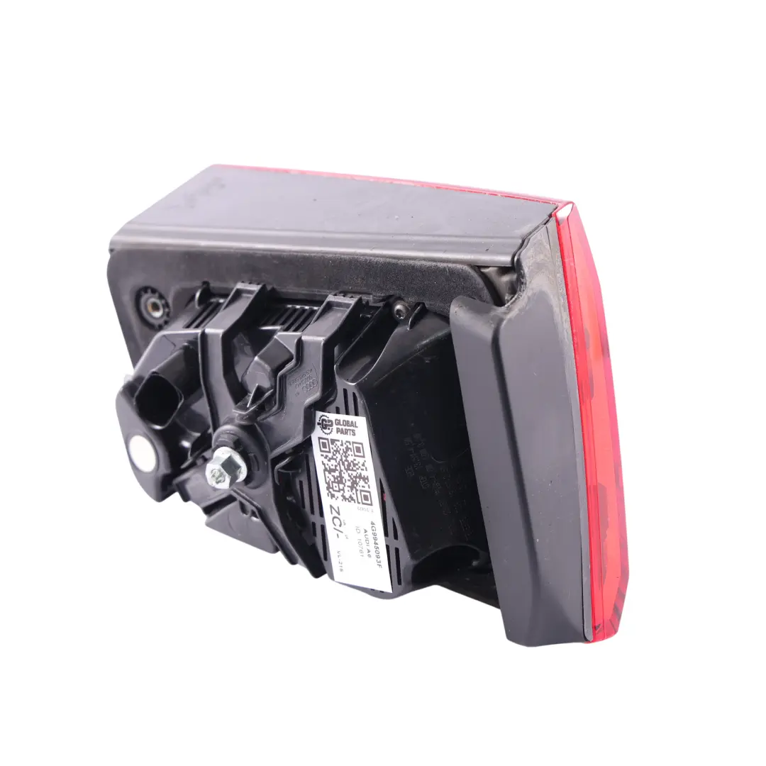 Luz Trasera Interior Izquierda LED Portón Maletero para Audi A6 C7 con número de pieza 4G9945093F Audi A6 C7 Luz Trasera Interior Izquierda LED Portón Maletero - SKU 4G9945093F - Número de pieza 4G9945093F