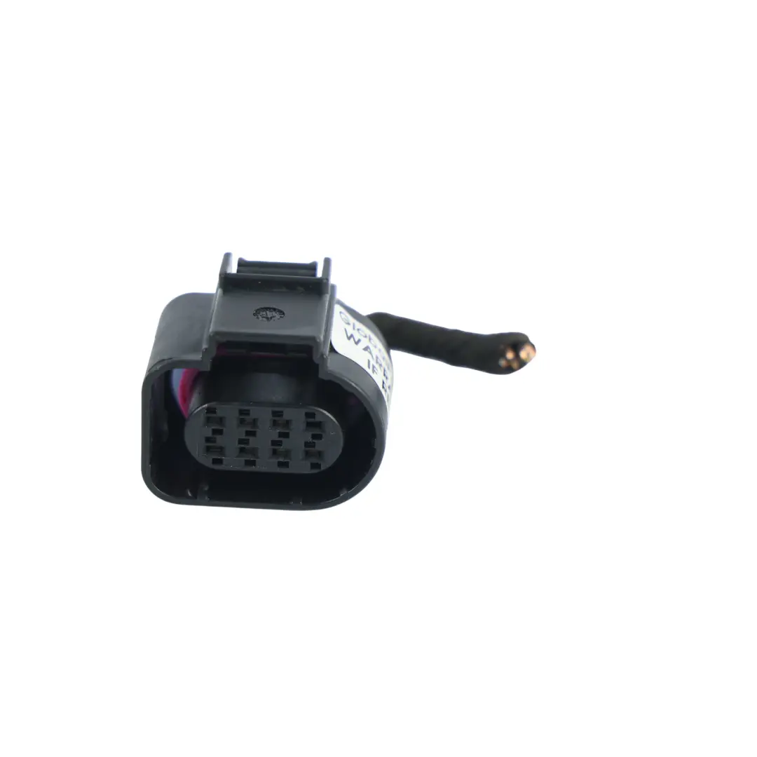 Inner Light Tailgate LED Lamp Wiring Cable Right O/S to Audi A6 C7 Rear with Part number 4G9945094F Audi A6 C7 Rear Inner Light Tailgate LED Lamp Wiring Cable Right O/S - SKU 4G9945094F-2 - Part number 4G9945094F