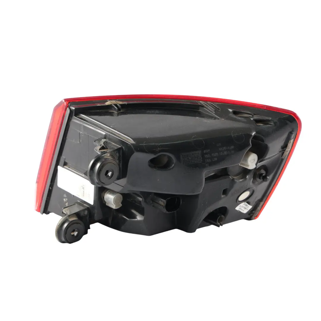 Rücklicht LED Links für Volkswagen Audi A6 C7 mit Teilenummer 4G9945095F Volkswagen Audi A6 C7 Rücklicht LED Links - SKU 4G9945095F - Teilenummer 4G9945095F