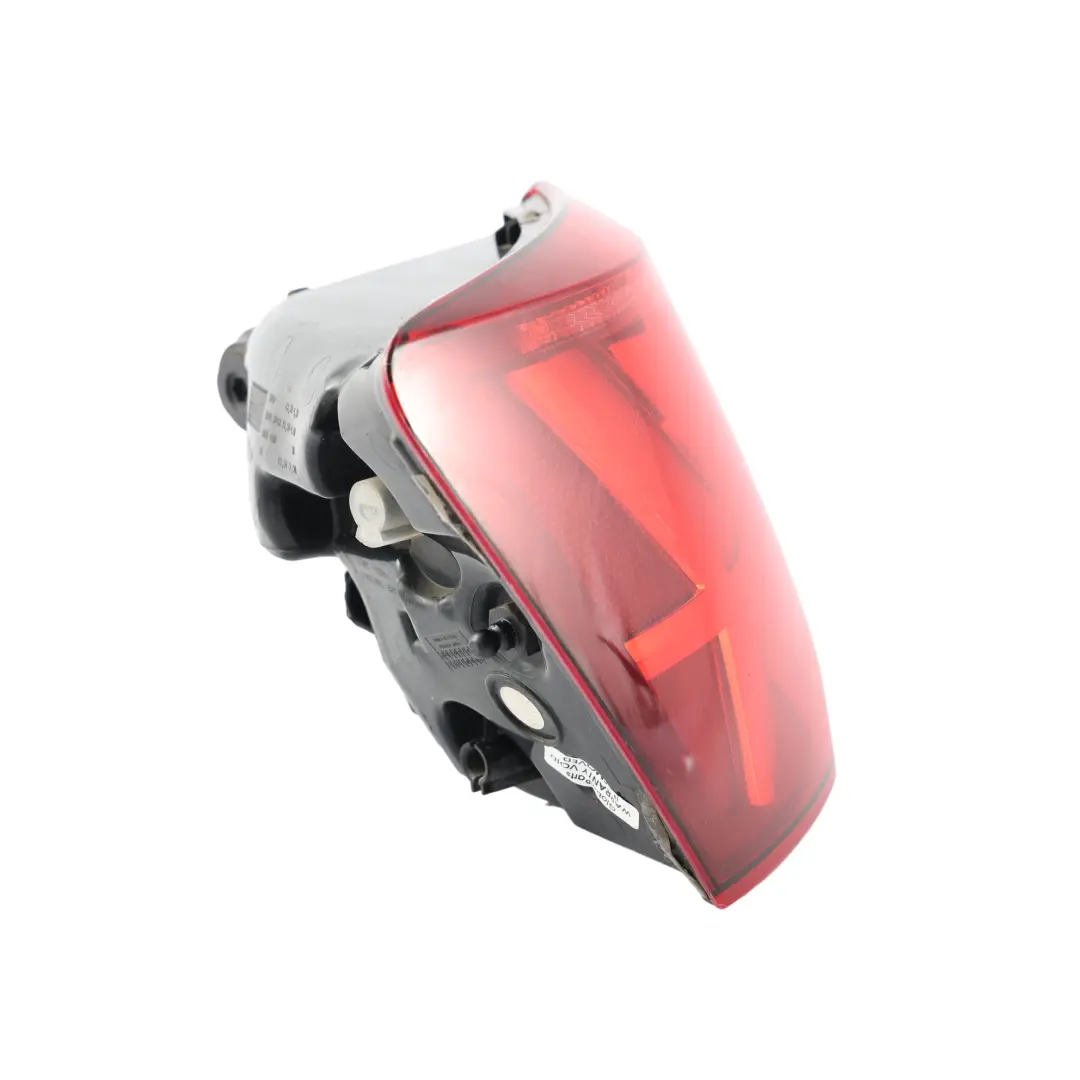 Rücklicht LED Links für Volkswagen Audi A6 C7 mit Teilenummer 4G9945095F Volkswagen Audi A6 C7 Rücklicht LED Links - SKU 4G9945095F - Teilenummer 4G9945095F