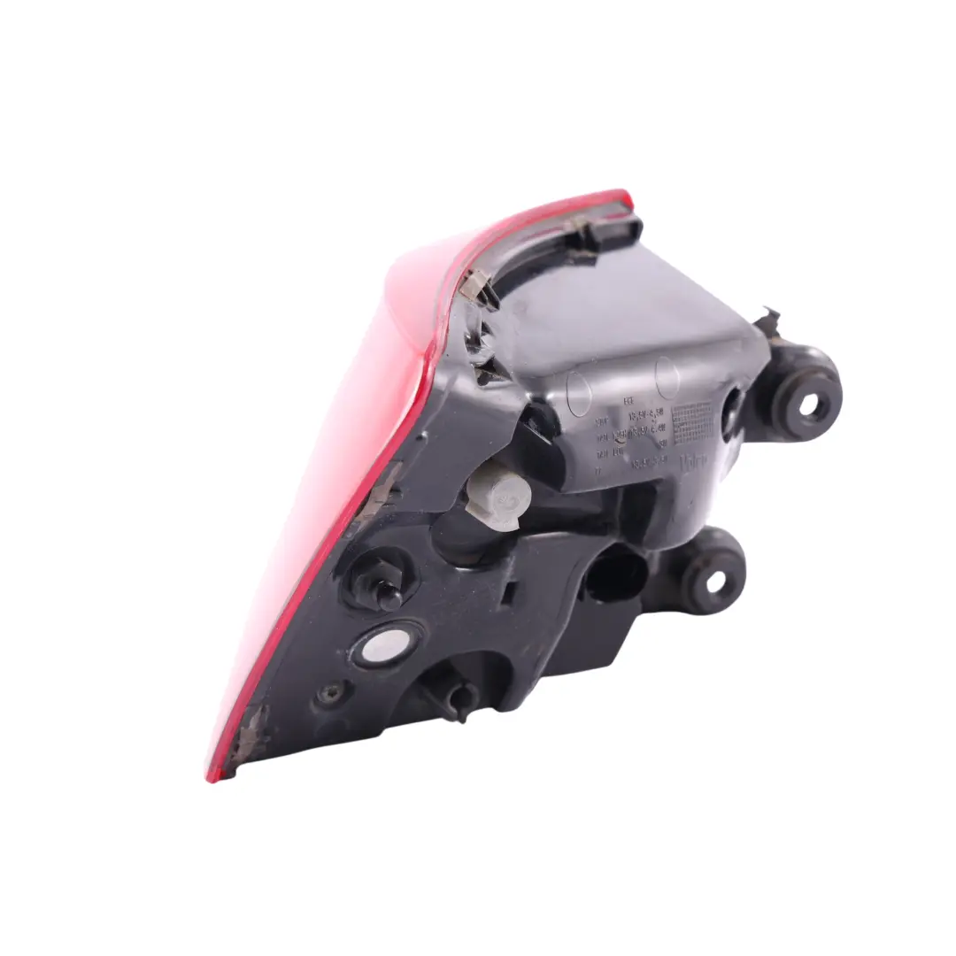Rücklicht LED Leuchte Hinten Rechts für Audi A6 C7 mit Teilenummer 4G9945096F Audi A6 C7 Rücklicht LED Leuchte Hinten Rechts - SKU 4G9945096F - Teilenummer 4G9945096F