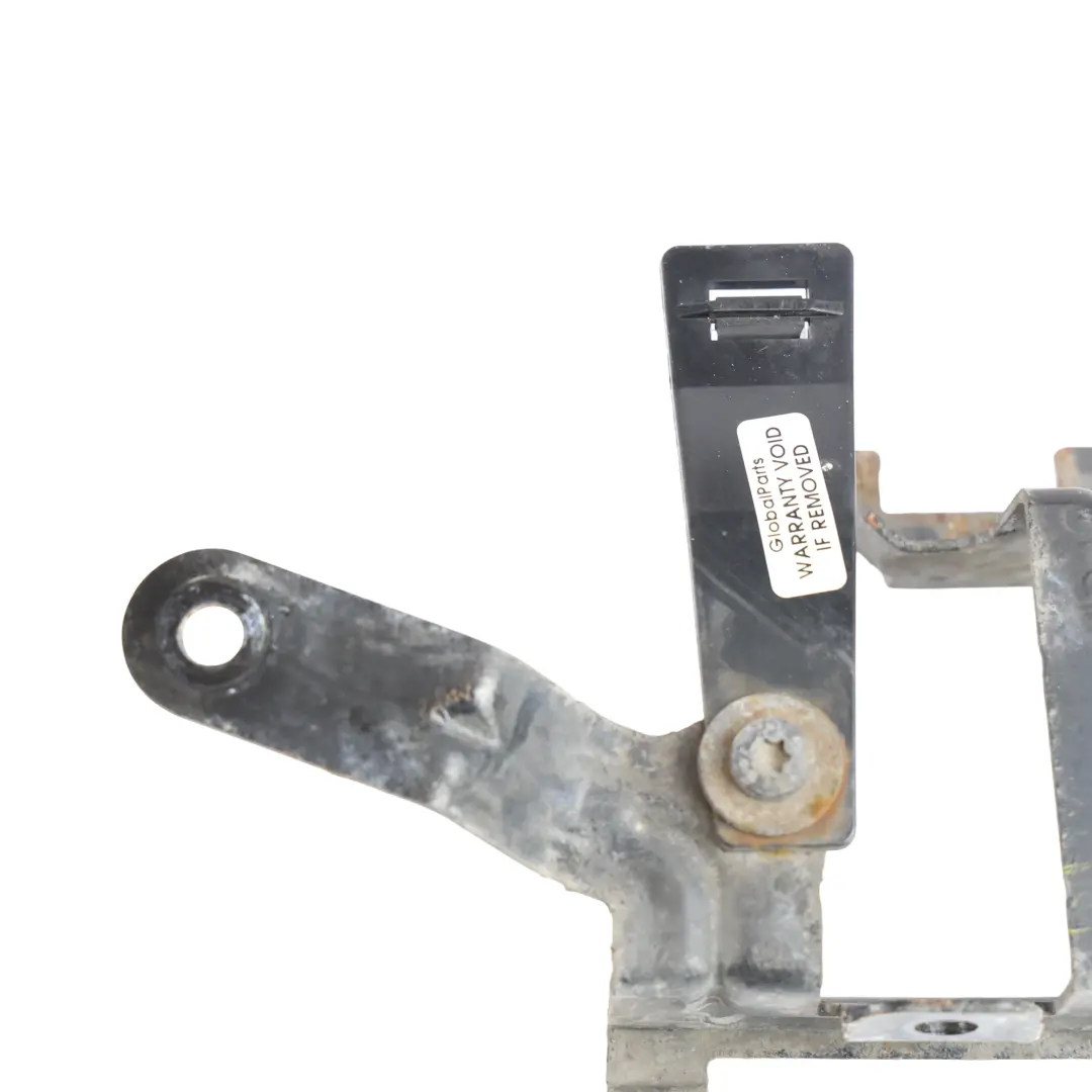 Front Radiator Grille Mount Support Holder Bracket to Audi A8 D4 with Part number 4H0853993A Audi A8 D4 Front Radiator Grille Mount Support Holder Bracket - SKU 4H0853993A - Part number 4H0853993A
