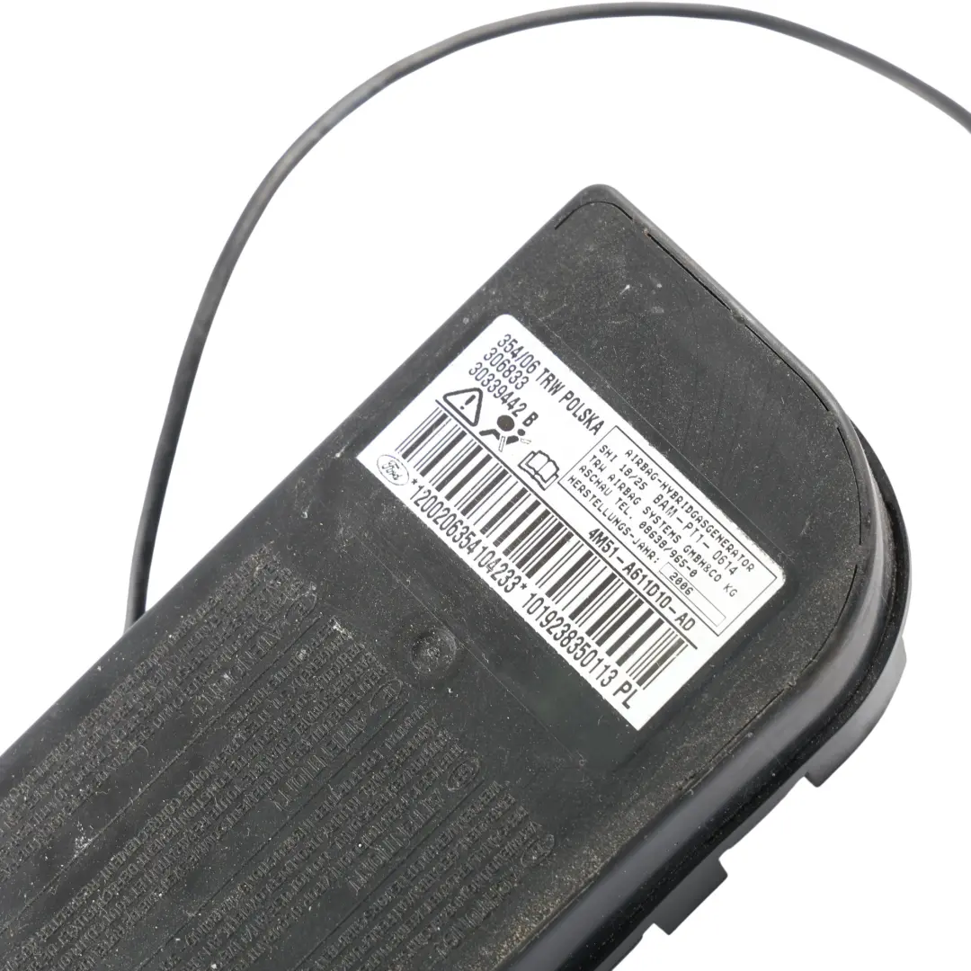 Mk2 Front Seat Air Module Right O/S to Ford Focus with Part number 4M51-A611D10-AD Ford Focus Mk2 Front Seat Air Module Right O/S - SKU 4M51-A611D10-AD - Part number 4M51-A611D10-AD