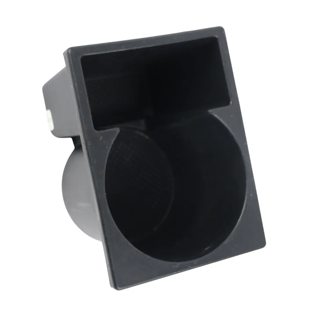 Coperchio Portabicchieri Console Posteriore 55630-05040 per Toyota Avensis T270 con numero di parte 5563005040C0 Toyota Avensis T270 Coperchio Portabicchieri Console Posteriore 55630-05040 - SKU 5563005040C0 - Numero di parte 5563005040C0