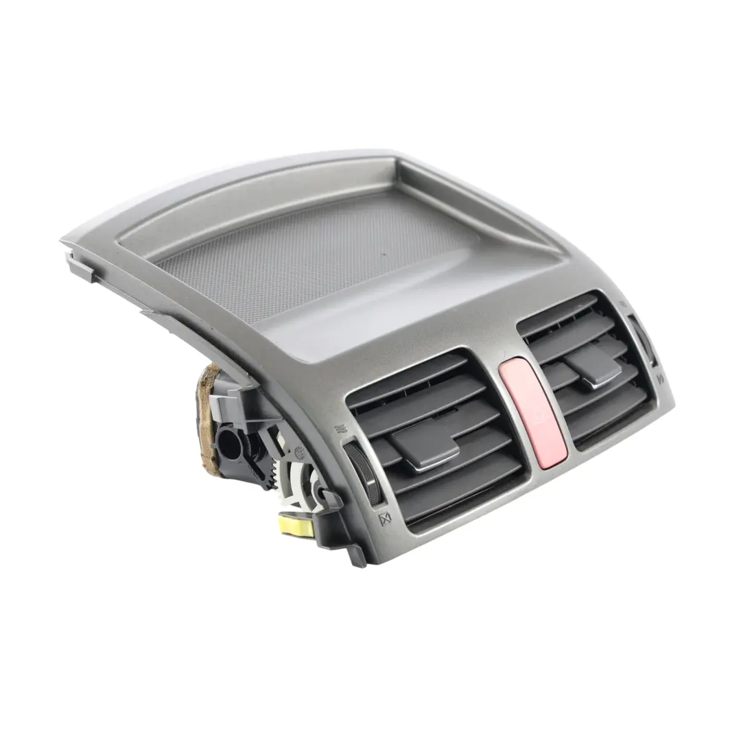 Rejilla Ventilación Centro Interruptor Emergencia para Toyota Auris E15 con número de pieza 5567002100 Toyota Auris E15 Rejilla Ventilación Centro Interruptor Emergencia - SKU 5567002100 - Número de pieza 5567002100