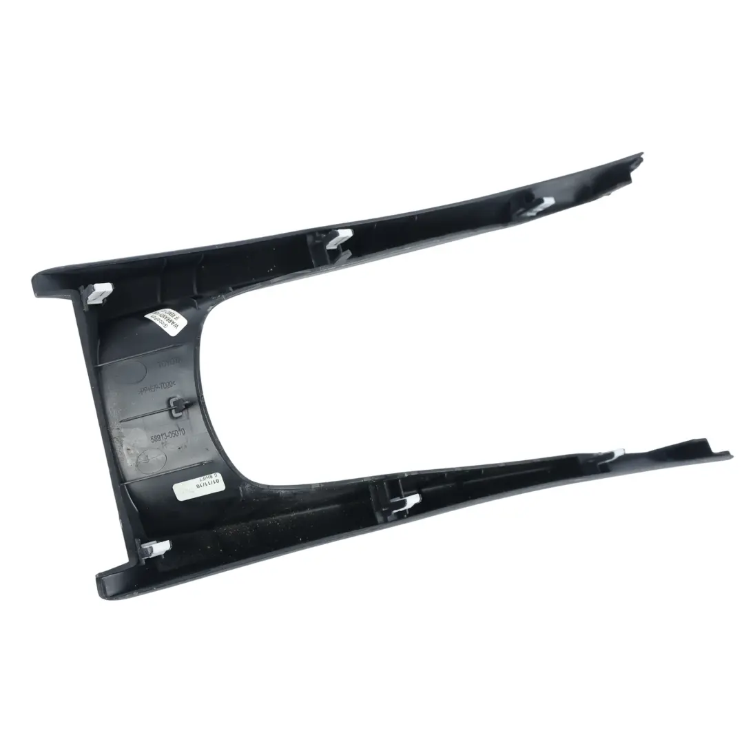 Toyota Avensis T270 Habillage Console Centrale Panneau Garniture - SKU 5891305010 - Numéro de pièce 5891305010