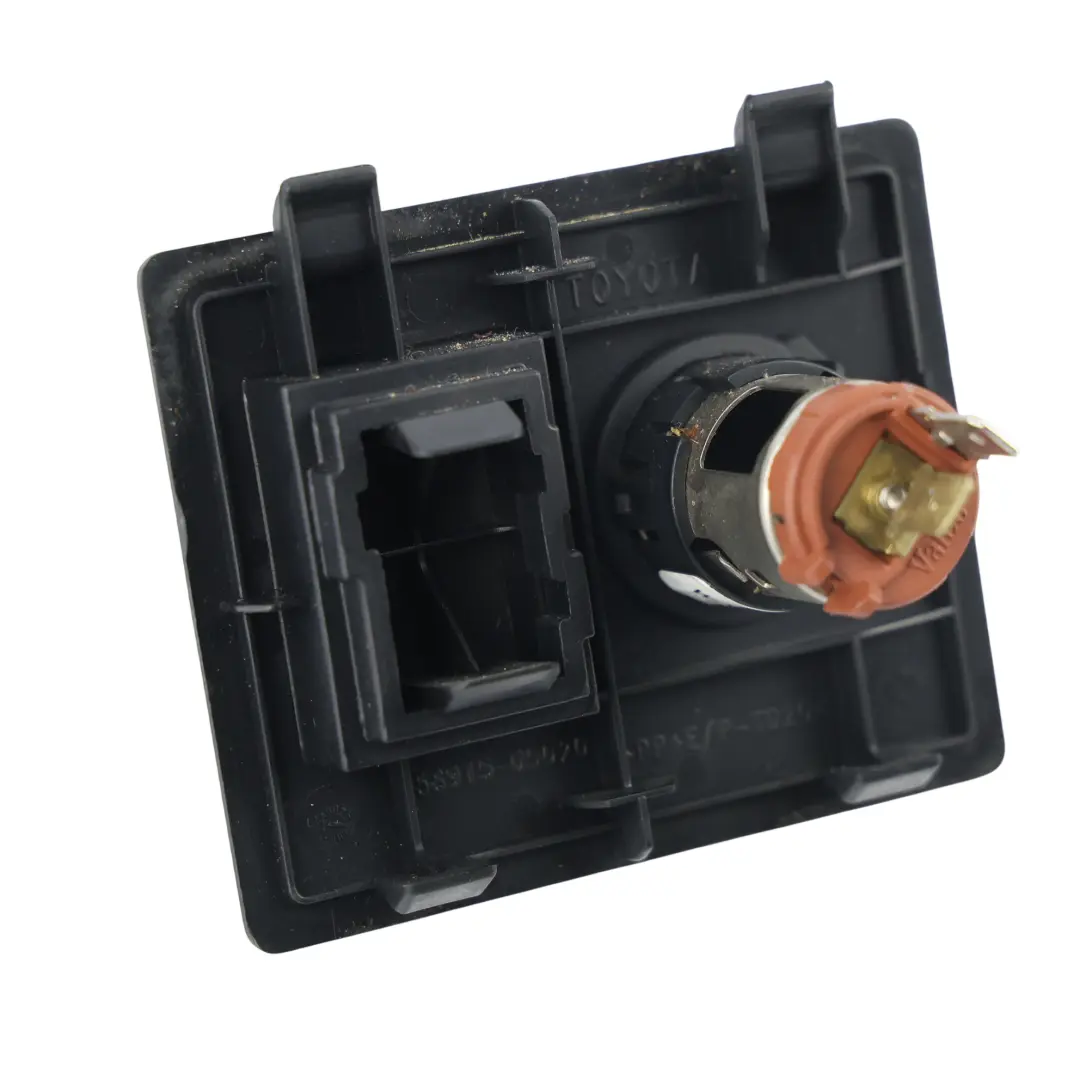 Mk3 Rear Centre Console Cover Power Socket 12V to Toyota Avensis T270 with Part number 5891505020C0 Toyota Avensis T270 Mk3 Rear Centre Console Cover Power Socket 12V - SKU 5891505020C0 - Part number 5891505020C0