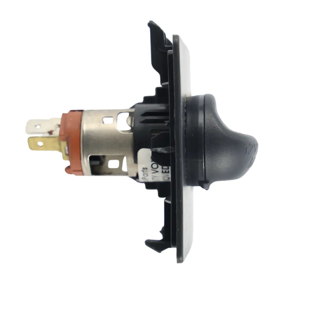 Toyota Avensis T270 Mk3 Cache Console Centrale Arrière Prise 12V - SKU 5891505020C0 - Numéro de pièce 5891505020C0