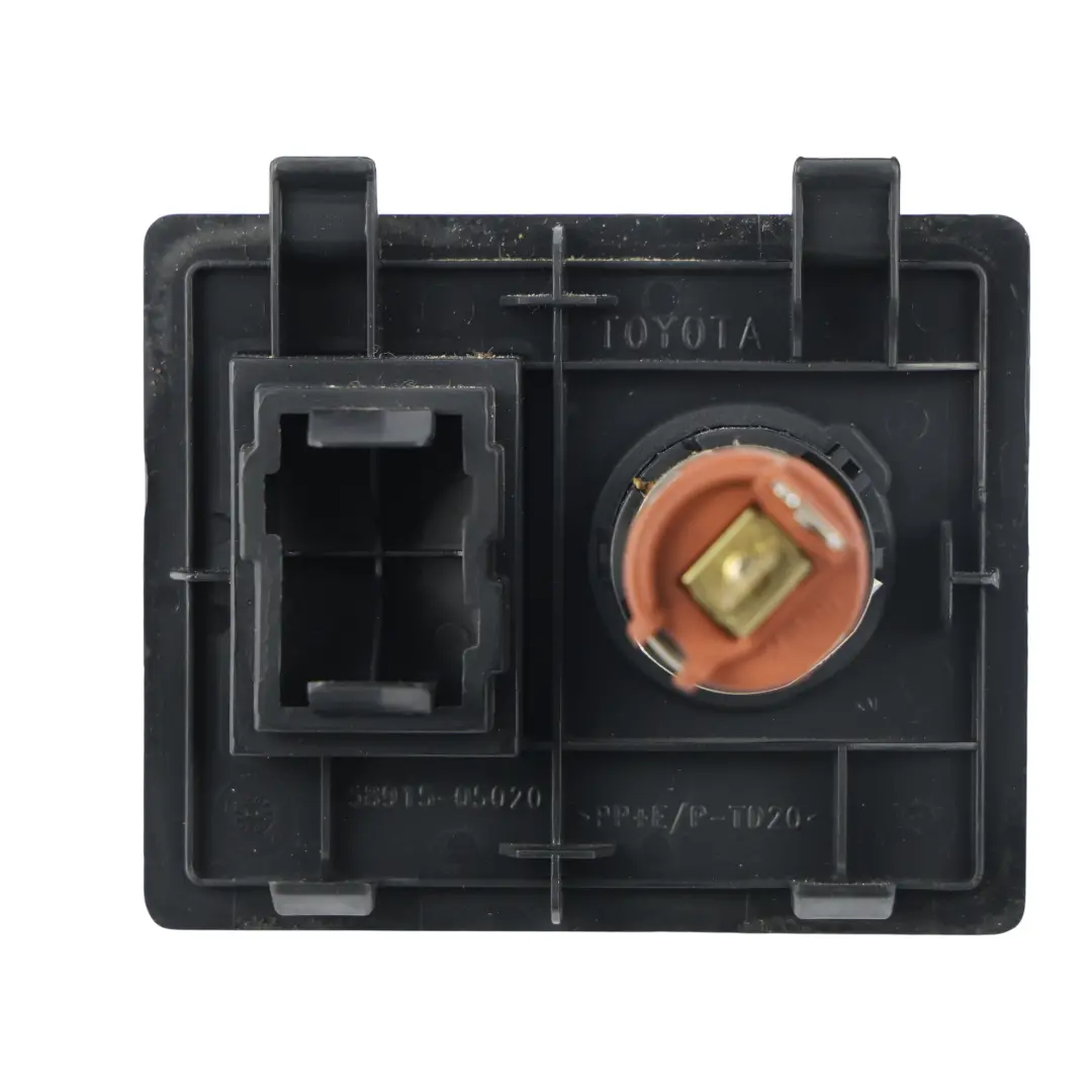 Toyota Avensis T270 Mk3 Cache Console Centrale Arrière Prise 12V - SKU 5891505020C0 - Numéro de pièce 5891505020C0