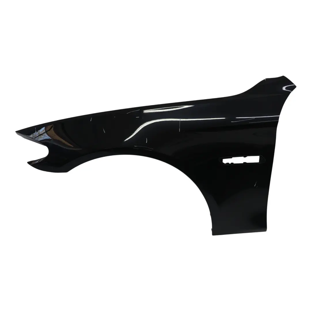 Błotnik Przedni Lewy Carbonschwarz do BMW F10 F11 o numerze 5A03261 BMW F10 F11 Błotnik Przedni Lewy Carbonschwarz - SKU 5A03261-CAR1 - Numer Części 5A03261