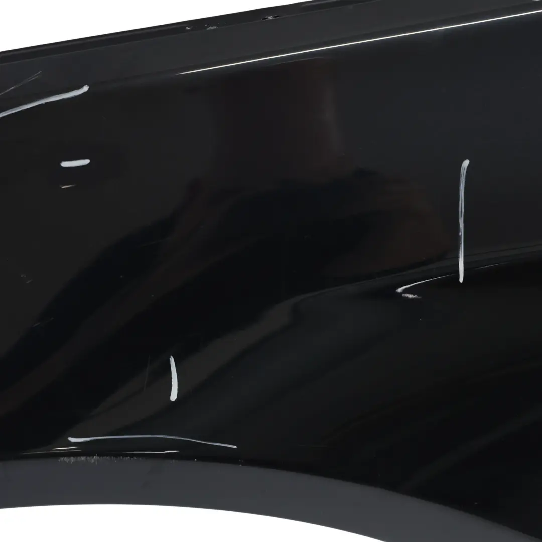 Parafango Anteriore Sinistro Nero Carbonio per BMW F10 F11 con numero di parte 5A03261 BMW F10 F11 Parafango Anteriore Sinistro Nero Carbonio - SKU 5A03261-CAR1 - Numero di parte 5A03261