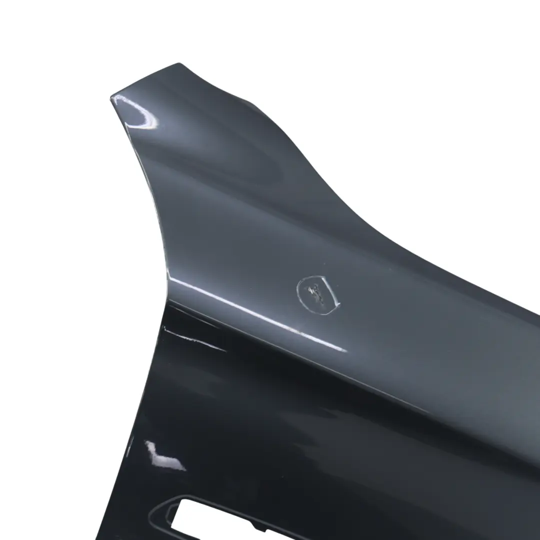 Panneau Latéral Aile Avant Droite Gris Minéral Métallisé B39 pour BMW F10 F11 à propos du numéro de pièce 5A03262 BMW F10 F11 Panneau Latéral Aile Avant Droite Gris Minéral Métallisé B39 - SKU 5A03262-MG - Numéro de pièce 5A03262