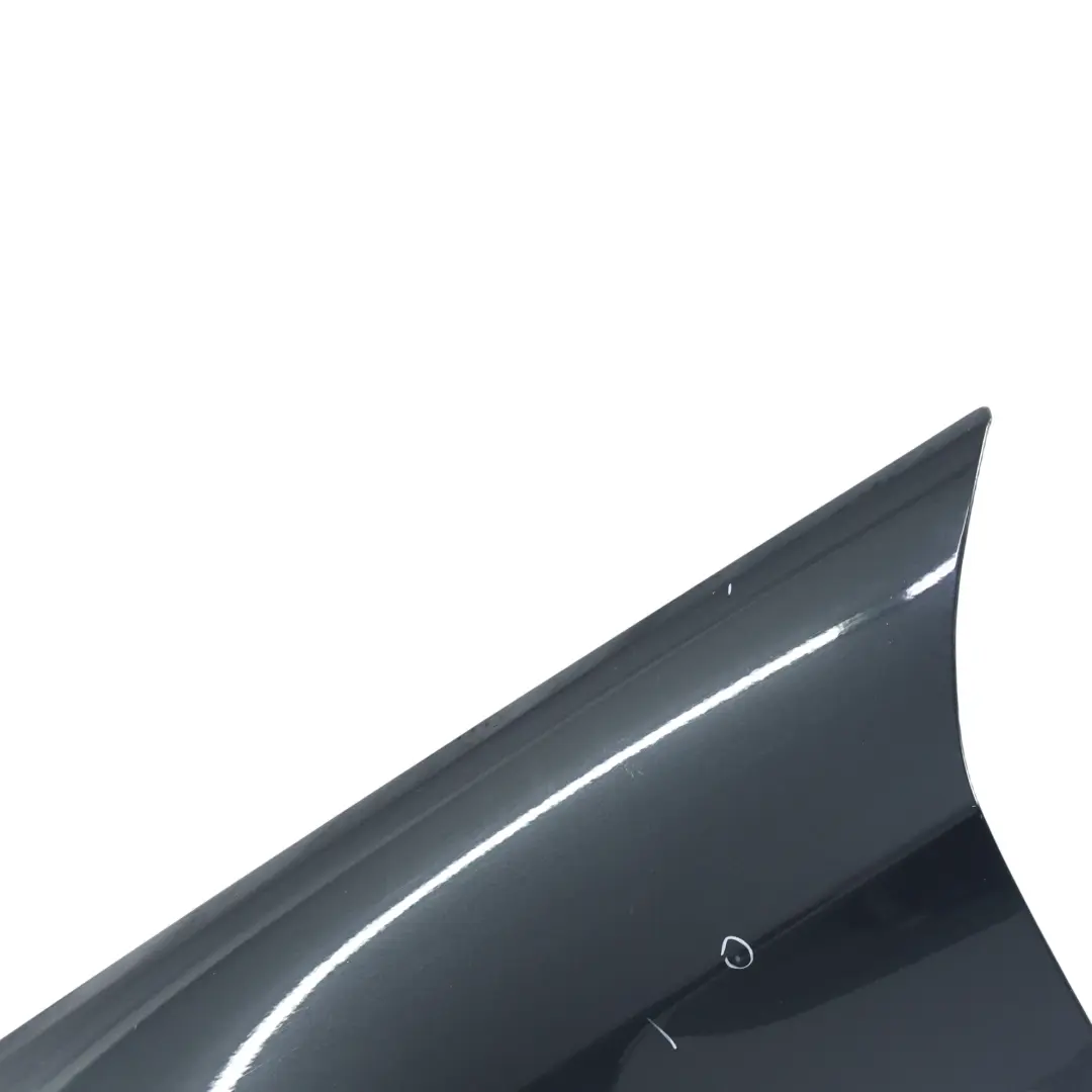 Błotnik Przedni Lewy Black Sapphire Czarny Metalik 475 do BMW E90 o numerze 5A55AF3 BMW E90 Błotnik Przedni Lewy Black Sapphire Czarny Metalik 475 - SKU 5A55AF3-BS3 - Numer Części 5A55AF3