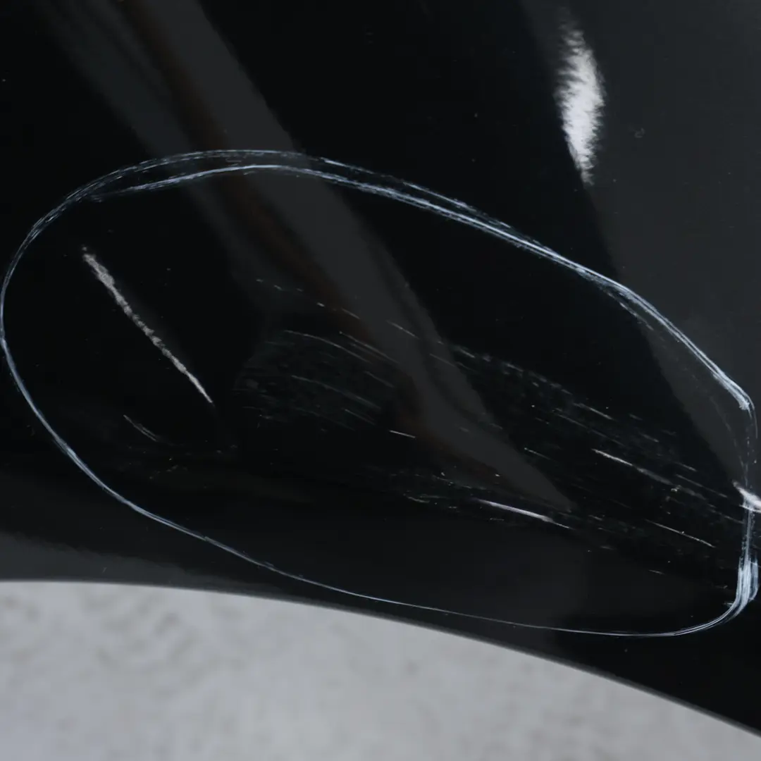 Parafango Anteriore Destro Nero Zaffiro Metallizzato 475 per BMW E90 E91 con numero di parte 5A55AF4 BMW E90 E91 Parafango Anteriore Destro Nero Zaffiro Metallizzato 475 - SKU 5A55AF4-BS1 - Numero di parte 5A55AF4
