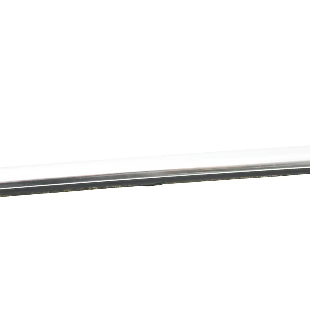 Moldura Ventanilla Puerta Delantera Izq Cromada para Volkswagen New Beetle con número de pieza 5C5837475B Volkswagen New Beetle Moldura Ventanilla Puerta Delantera Izq Cromada - SKU 5C5837475B-1 - Número de pieza 5C5837475B