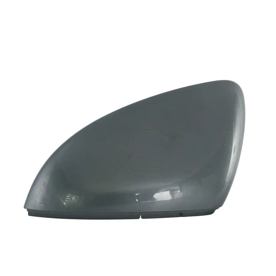 Carcasa Retrovisor Exterior Derecha Gris Indium R7H para Volkswagen Golf Mk7 con número de pieza 5G0072530A Volkswagen Golf Mk7 Carcasa Retrovisor Exterior Derecha Gris Indium R7H - SKU 5G0072530A - Número de pieza 5G0072530A