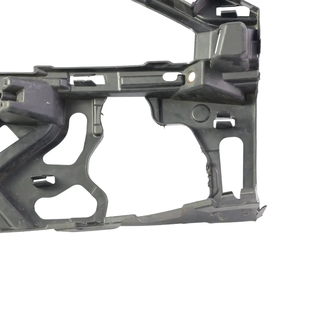 Supporto Griglia Paraurti Anteriore Destro per Volkswagen Golf Mk7 con numero di parte 5G0807724F Volkswagen Golf Mk7 Supporto Griglia Paraurti Anteriore Destro - SKU 5G0807724F - Numero di parte 5G0807724F