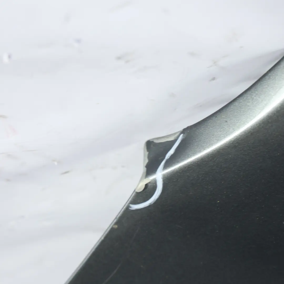 Aile Avant Gauche Gris Indium Métallisé R7H pour Volkswagen Golf Mk7 à propos du numéro de pièce 5G0821105B Volkswagen Golf Mk7 Aile Avant Gauche Gris Indium Métallisé R7H - SKU 5G0821105B-IDG - Numéro de pièce 5G0821105B