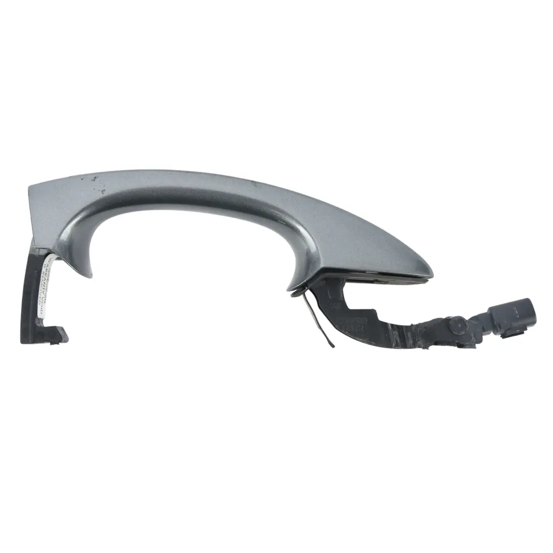 Tirador Puerta Delantera Derecha Gris Grafito Metalizado M7W para Volkswagen Golf Mk7 con número de pieza 5G0837206Q Volkswagen Golf Mk7 Tirador Puerta Delantera Derecha Gris Grafito Metalizado M7W - SKU 5G0837206Q-GGR - Número de pieza 5G0837206Q